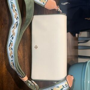 EMERSON TORY BURCH CROSS BODY NEW WITH TAGS
